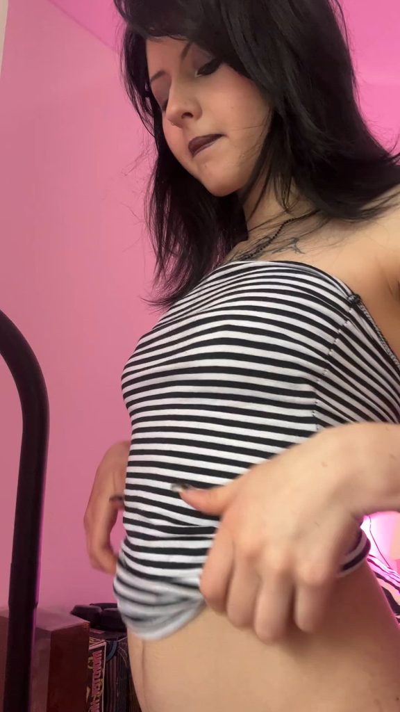 Lumiqueen – Cum, gay, lingerie