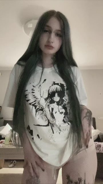 Ayane – Alt, dancing, freaks