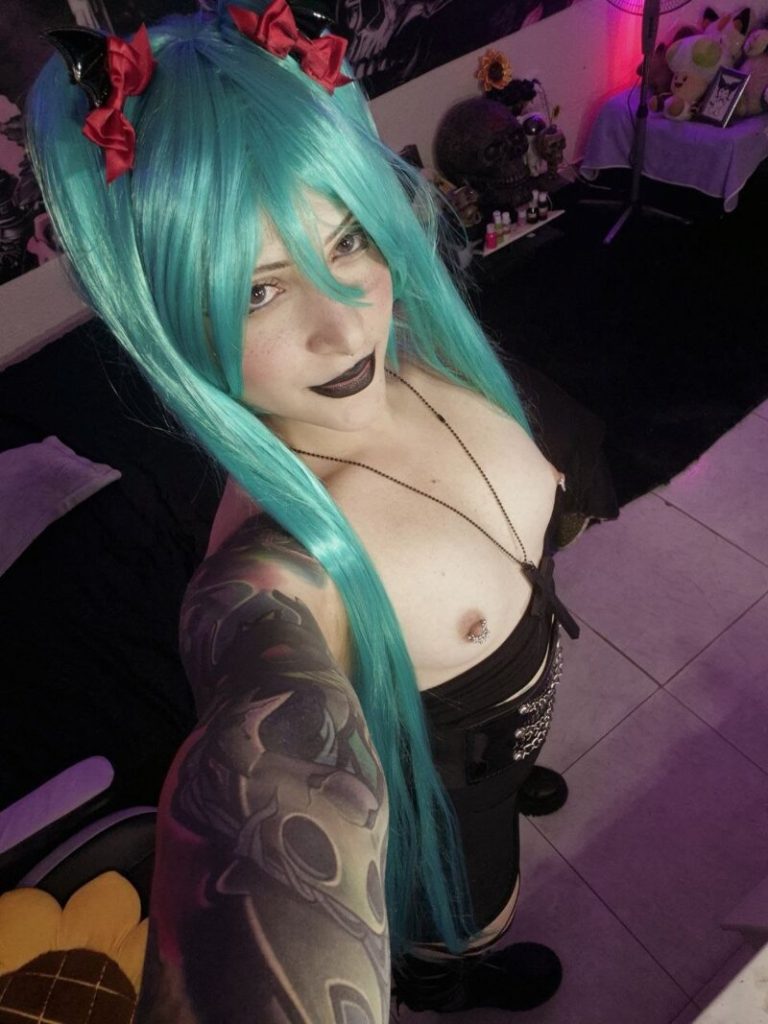 Byemma.2001 – Https onlyfans.com yourhighnessx c12